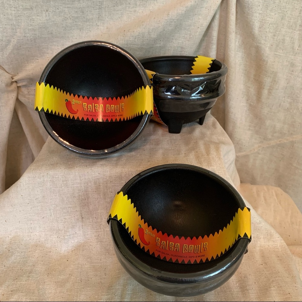 Salsa bowl set